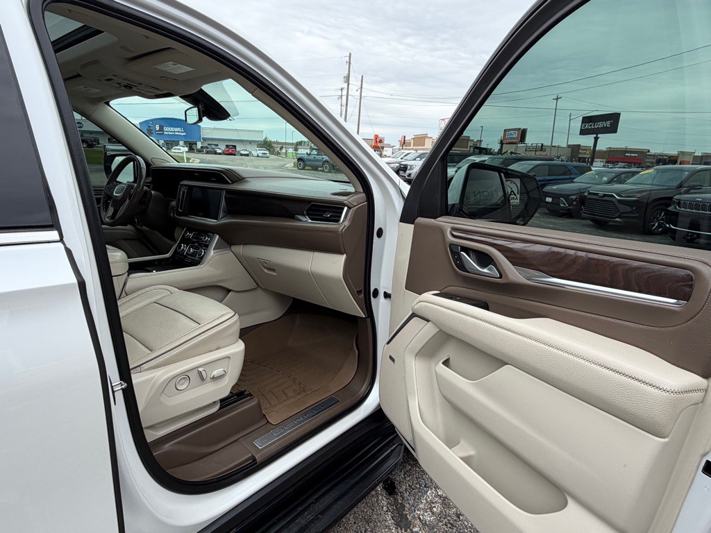 2022 GMC Yukon Image 63