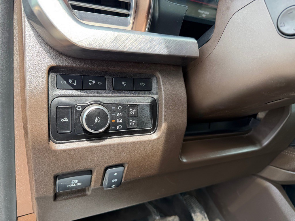 2023 Ford F-250 Image 18