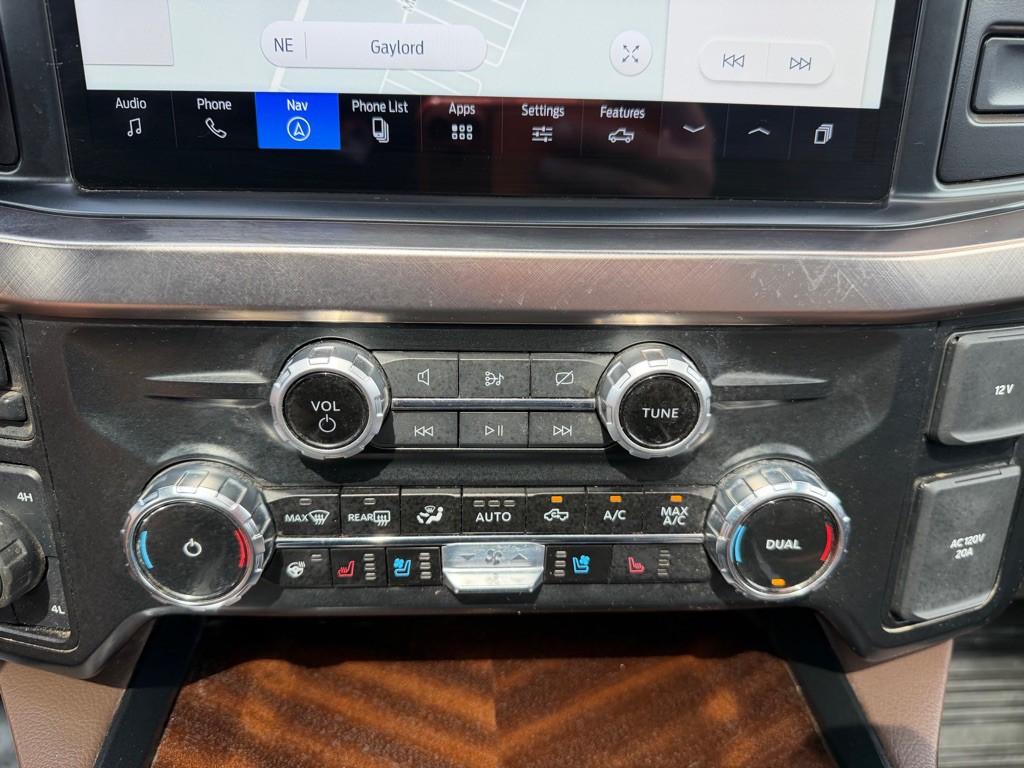 2023 Ford F-250 Image 28