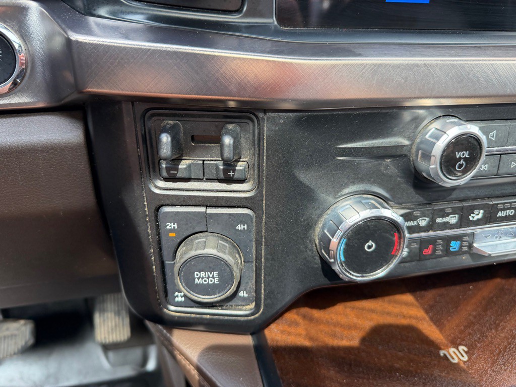 2023 Ford F-250 Image 29