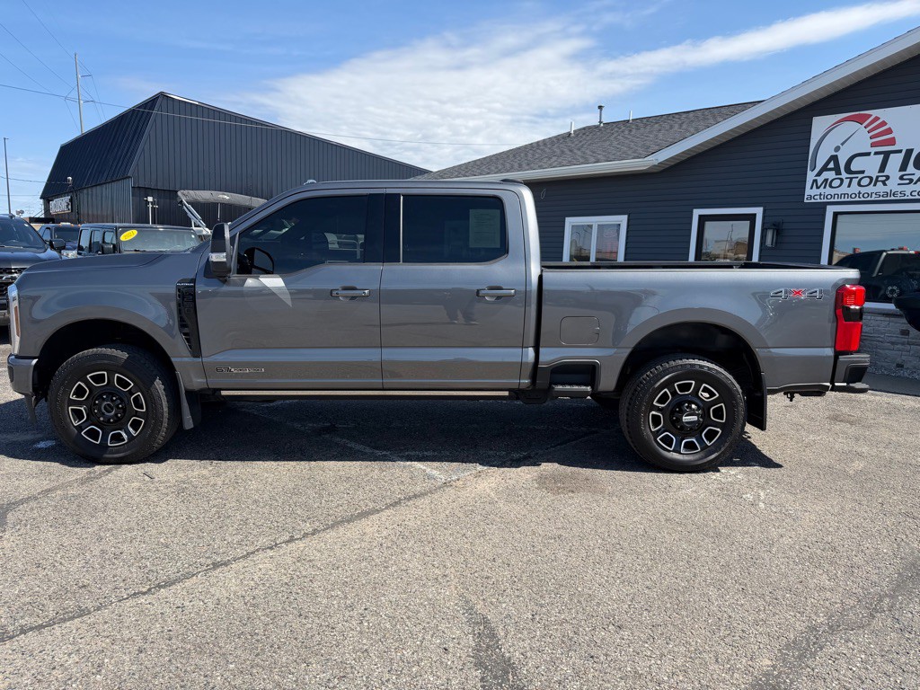 2025 Ford F-250 Image 2