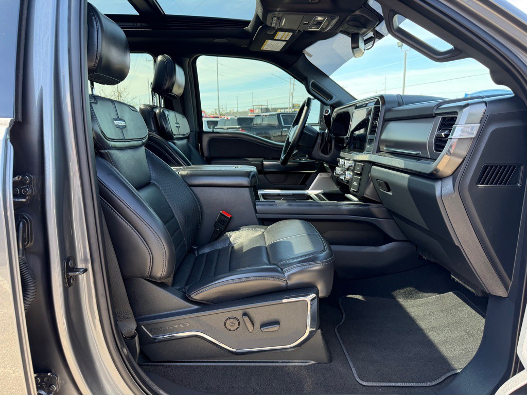 2025 Ford F-250 Image 63