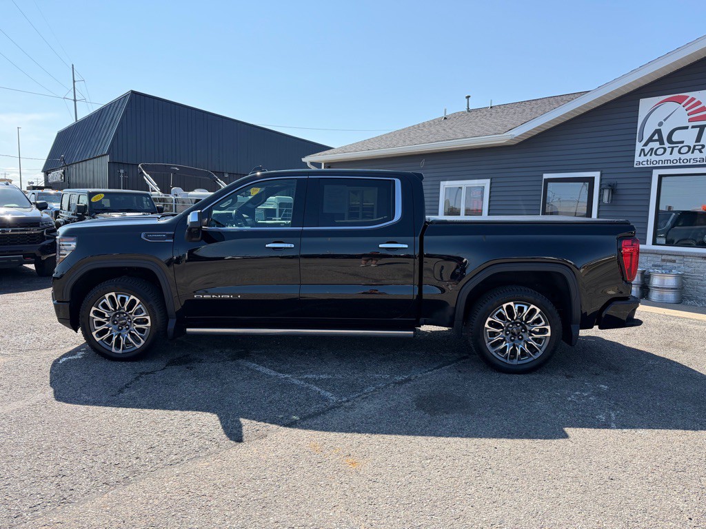 2025 GMC Sierra Image 2
