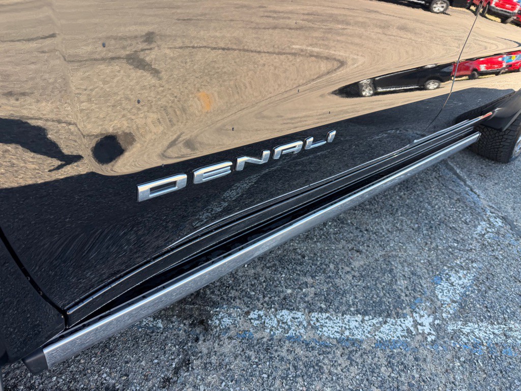 2025 GMC Sierra Image 11