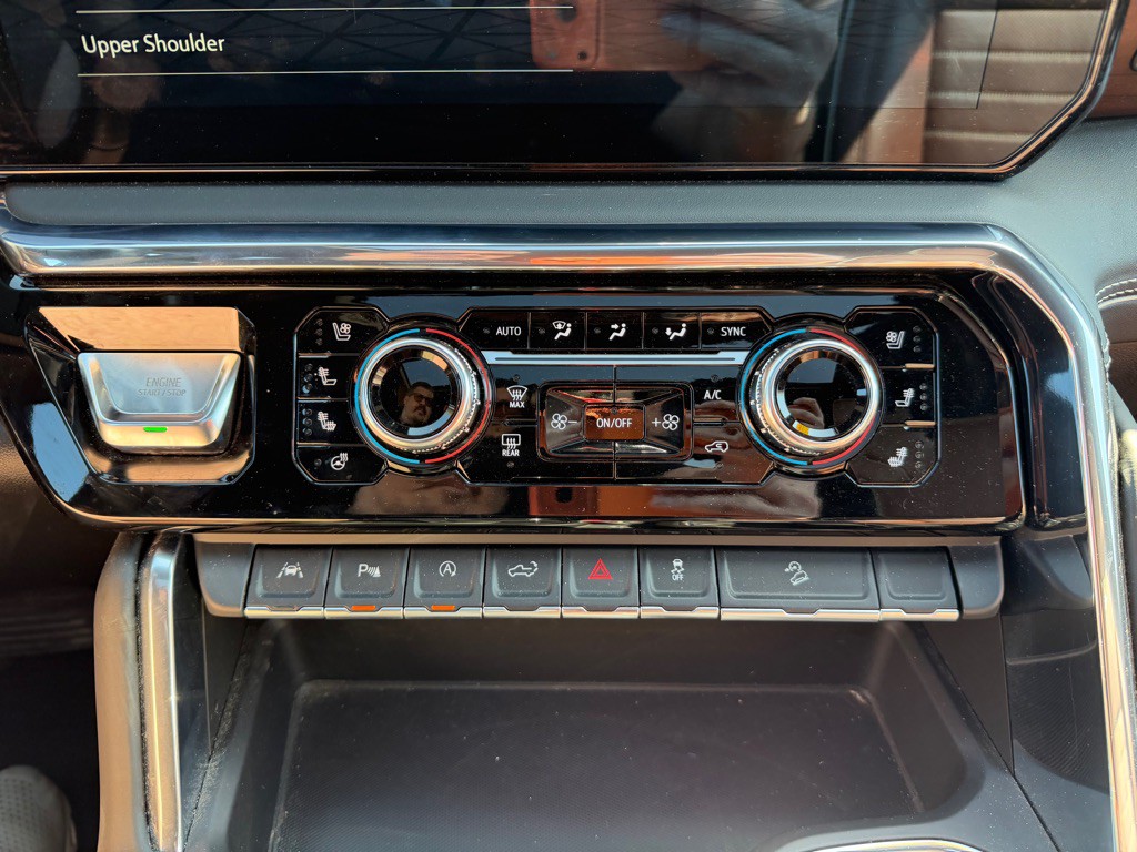 2025 GMC Sierra Image 30