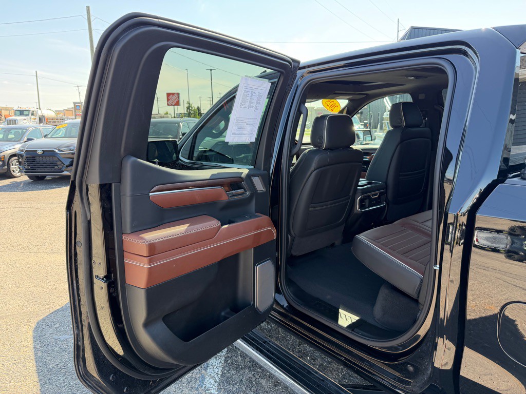 2025 GMC Sierra Image 37