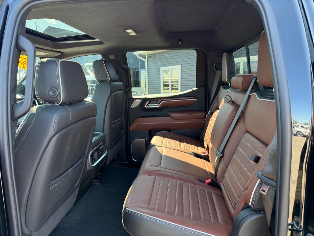 2025 GMC Sierra Image 38