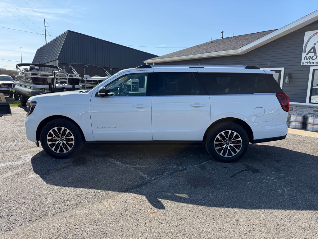2025 Ford Expedition Image 2