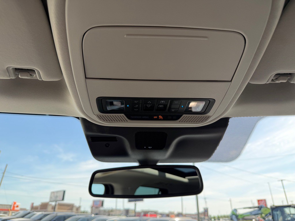 2025 Ford Expedition Image 32