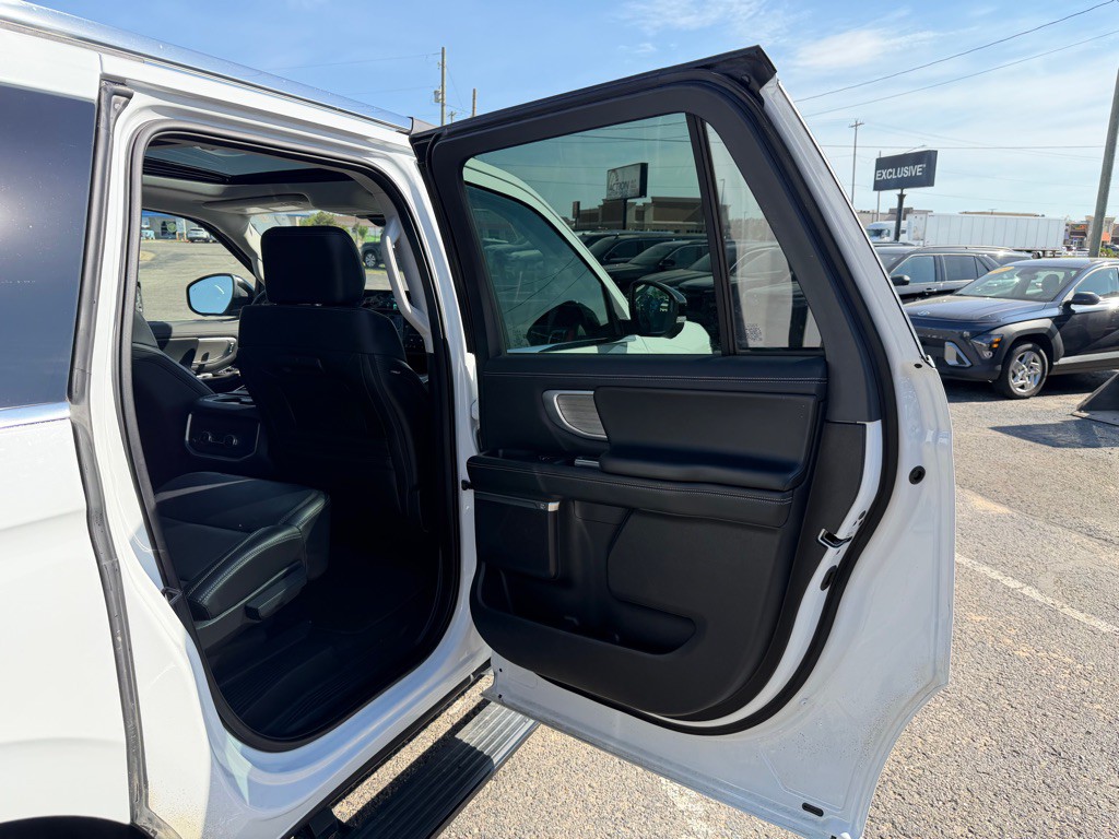 2025 Ford Expedition Image 52