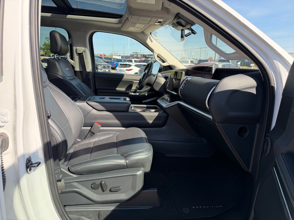 2025 Ford Expedition Image 62
