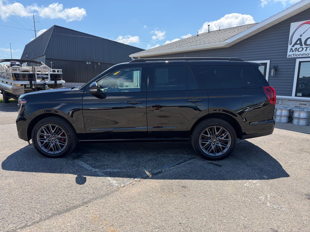 2025 Ford Expedition Image 2