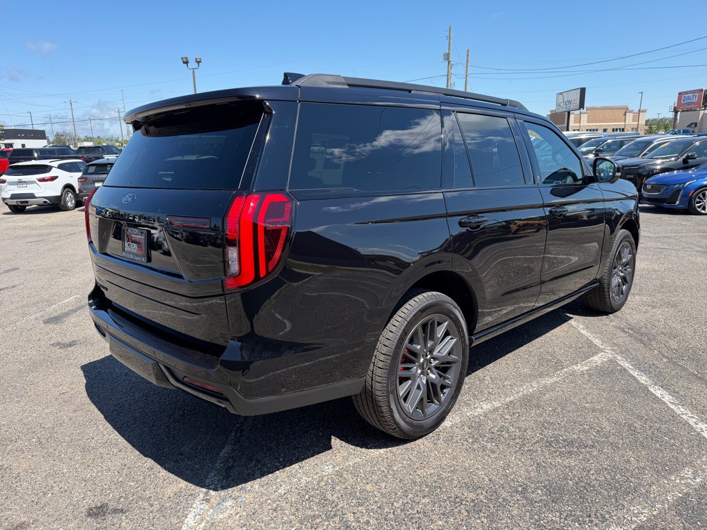 2025 Ford Expedition Image 5
