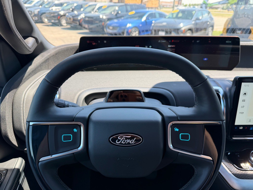 2025 Ford Expedition Image 16