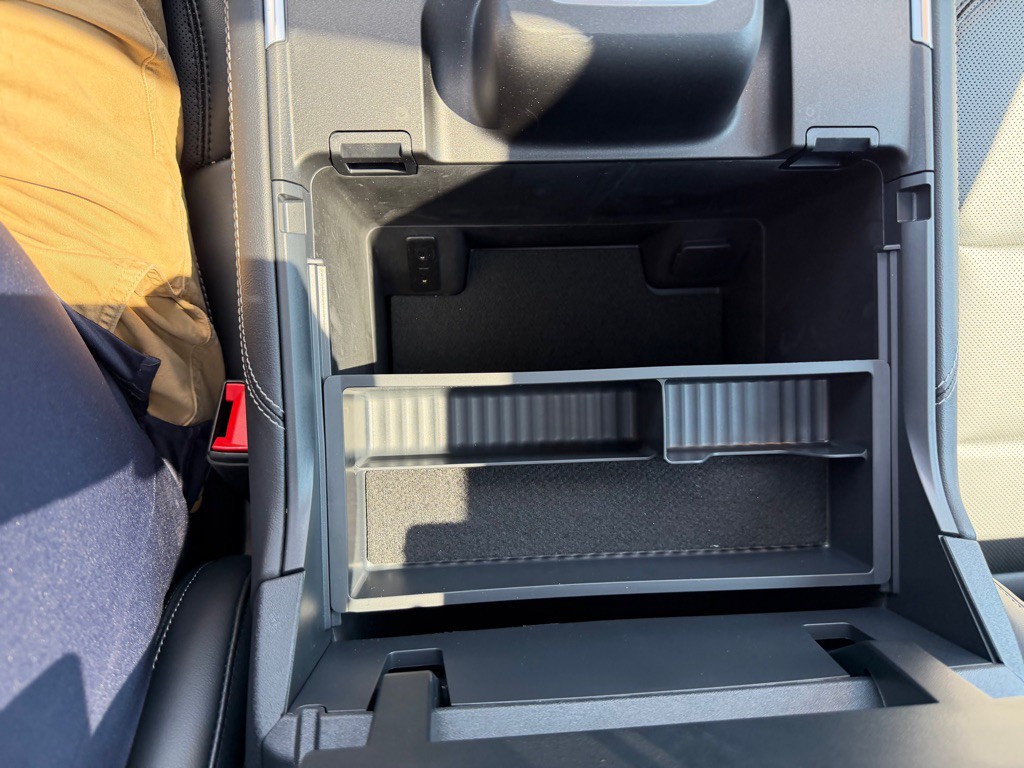 2025 Ford Expedition Image 28