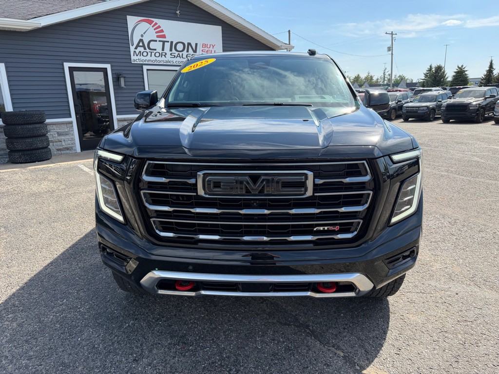 2025 GMC Yukon Image 8