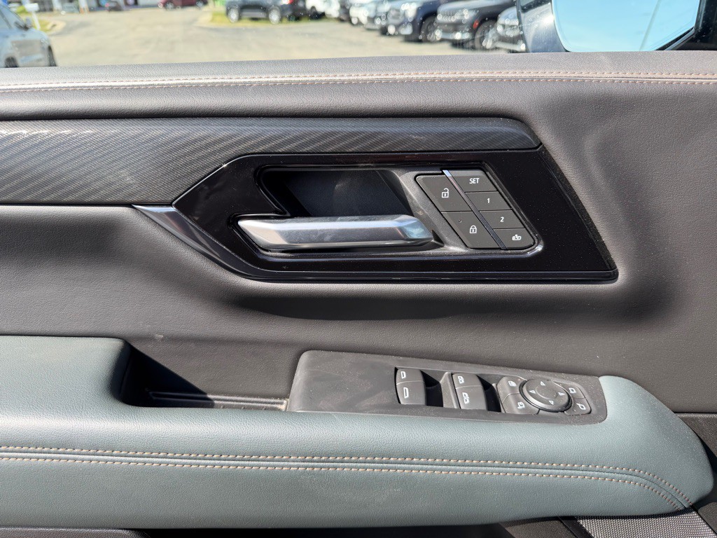 2025 GMC Yukon Image 10
