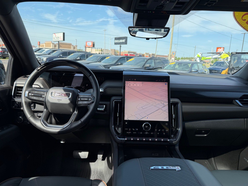 2025 GMC Yukon Image 42