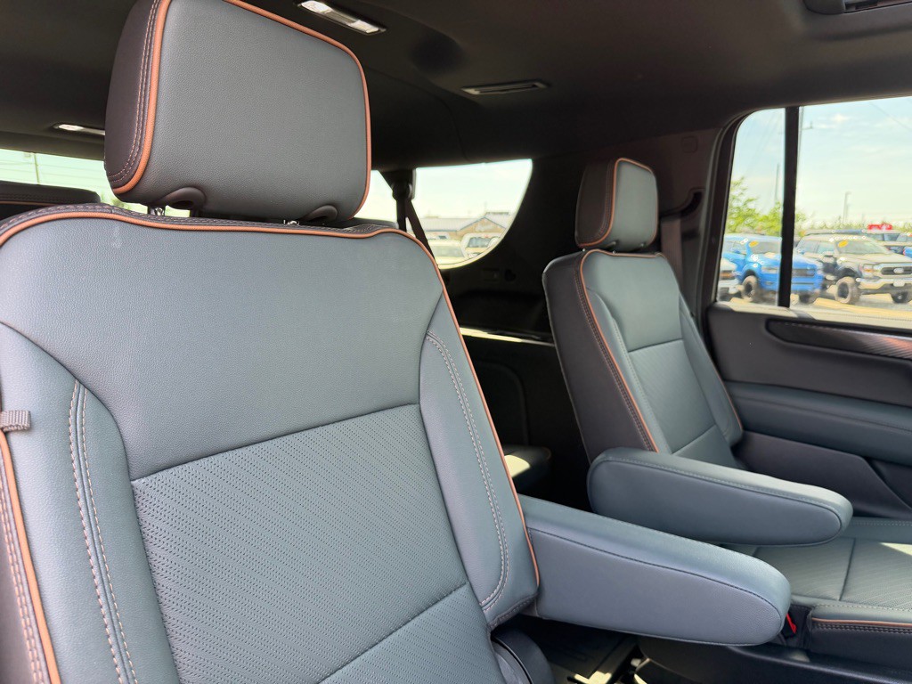 2025 GMC Yukon Image 55