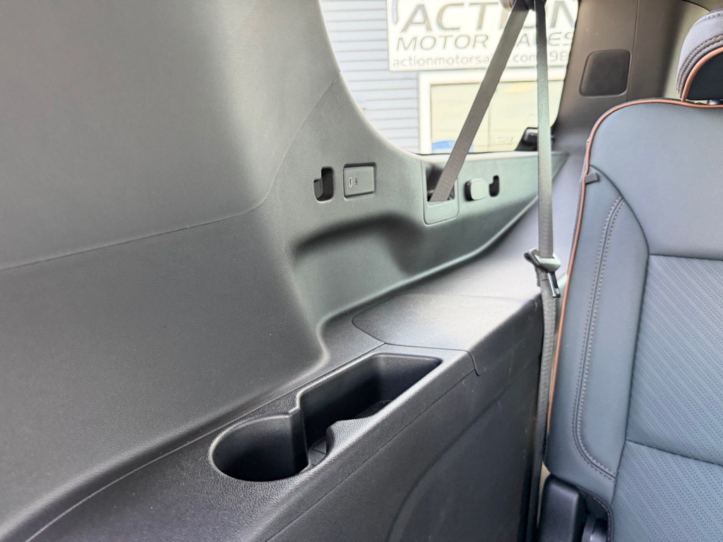 2025 GMC Yukon Image 58
