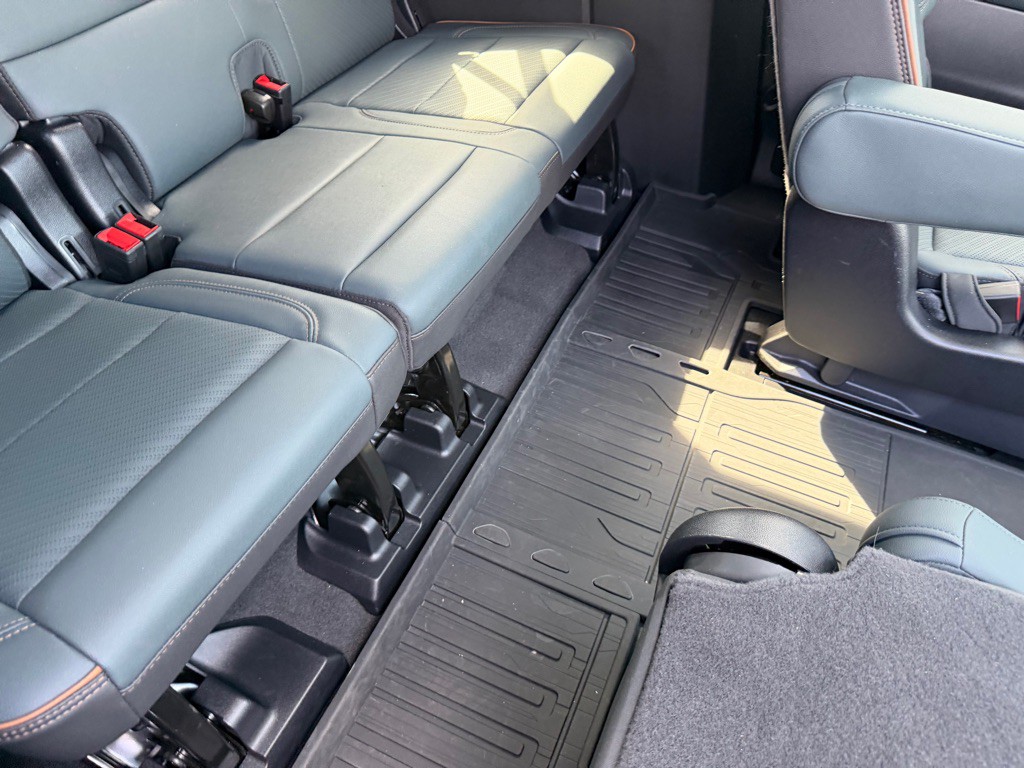 2025 GMC Yukon Image 59