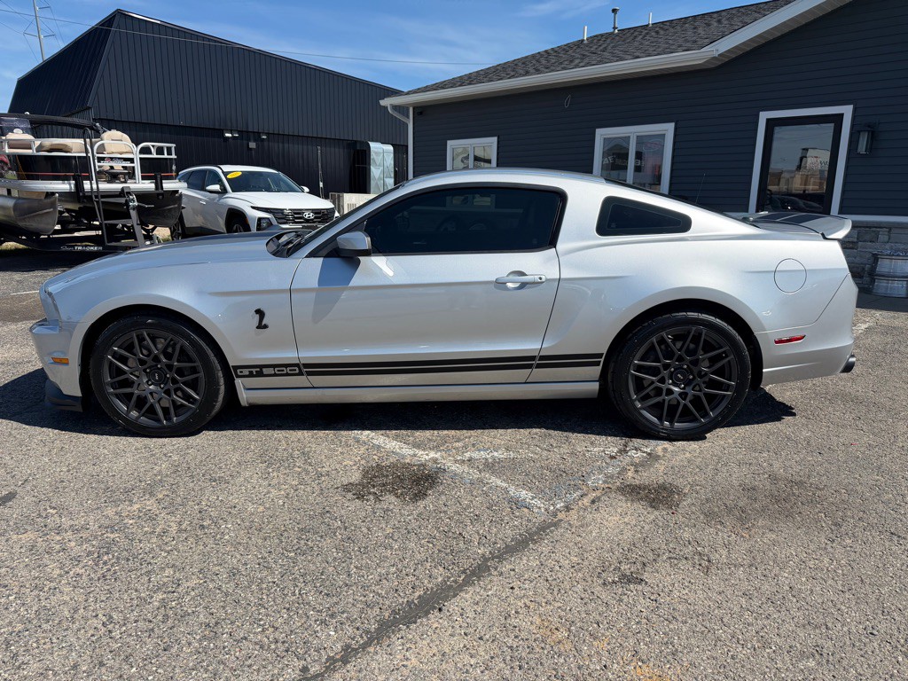 2014 Ford Mustang Image 2