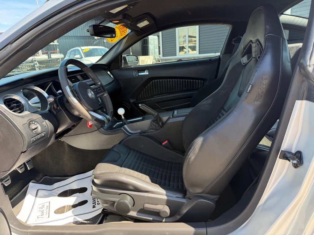2014 Ford Mustang Image 14