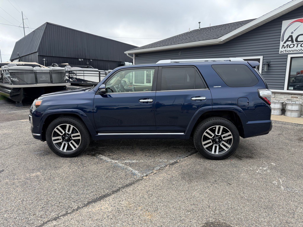 2015 Toyota 4Runner Image 2