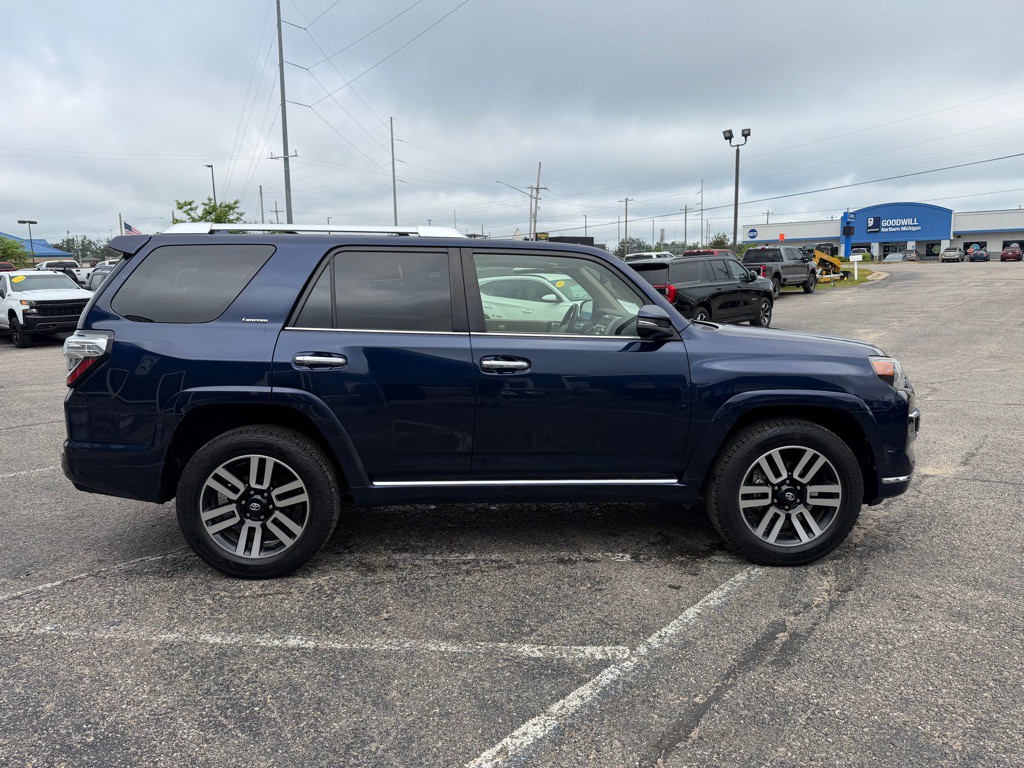 2015 Toyota 4Runner Image 6