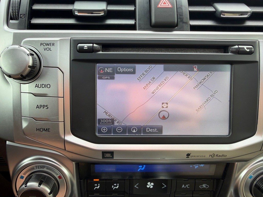 2015 Toyota 4Runner Image 25