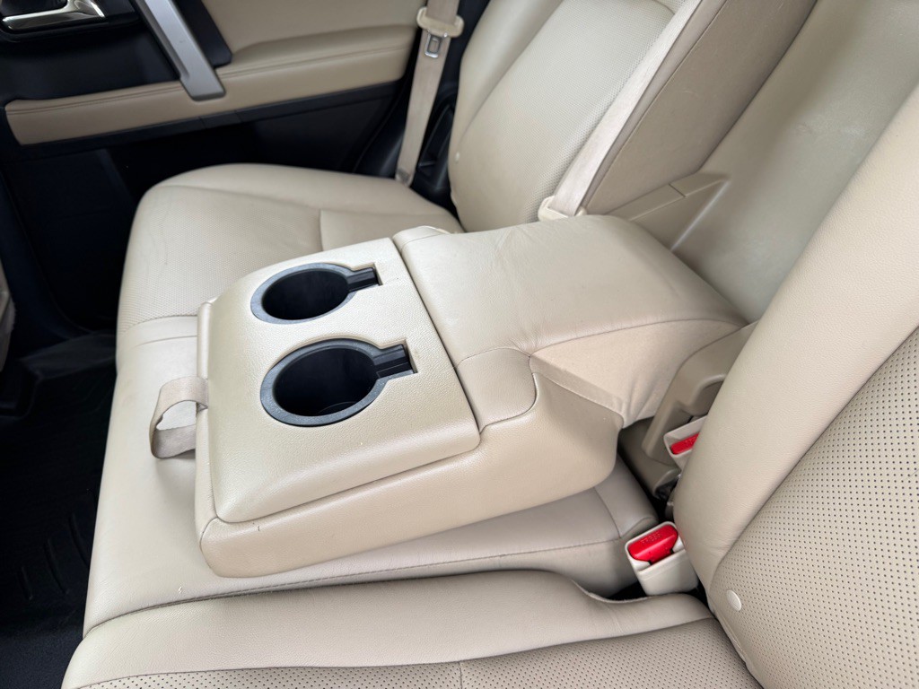 2015 Toyota 4Runner Image 37