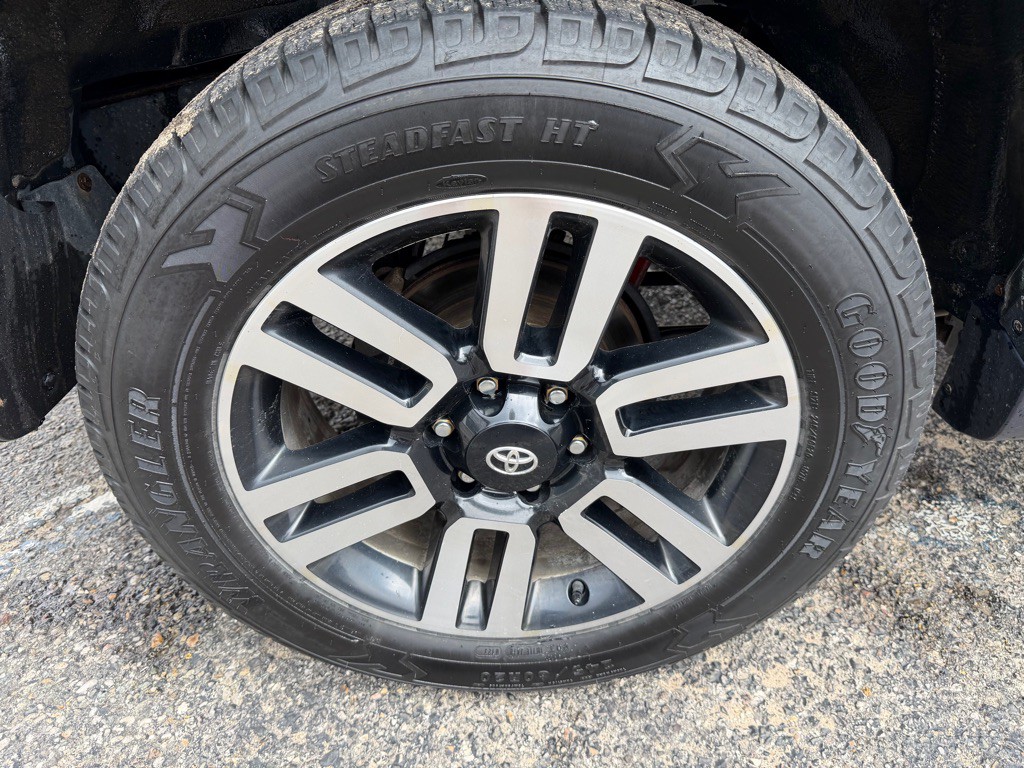 2015 Toyota 4Runner Image 46