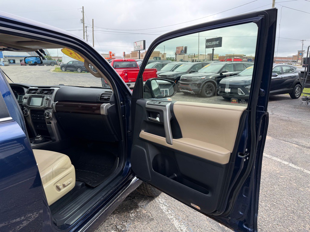 2015 Toyota 4Runner Image 53