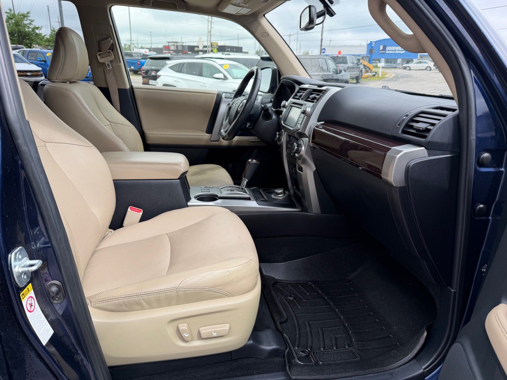 2015 Toyota 4Runner Image 55
