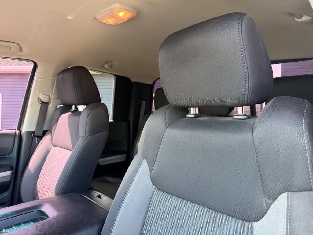 2016 Toyota Tundra Image 14
