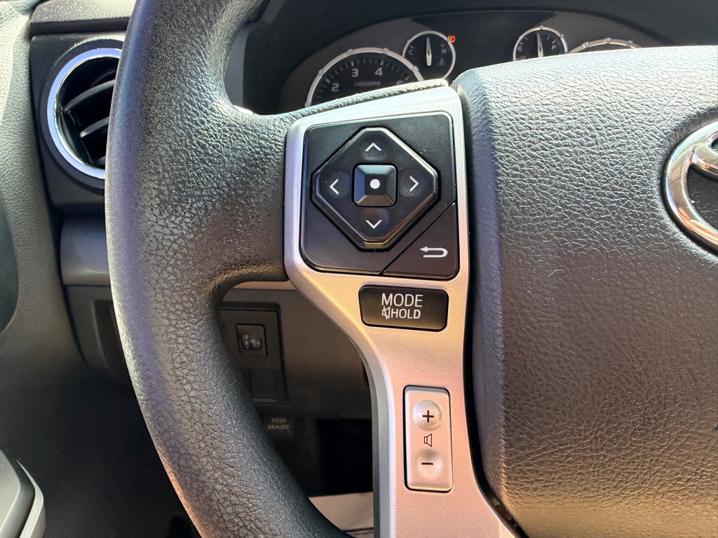 2016 Toyota Tundra Image 19