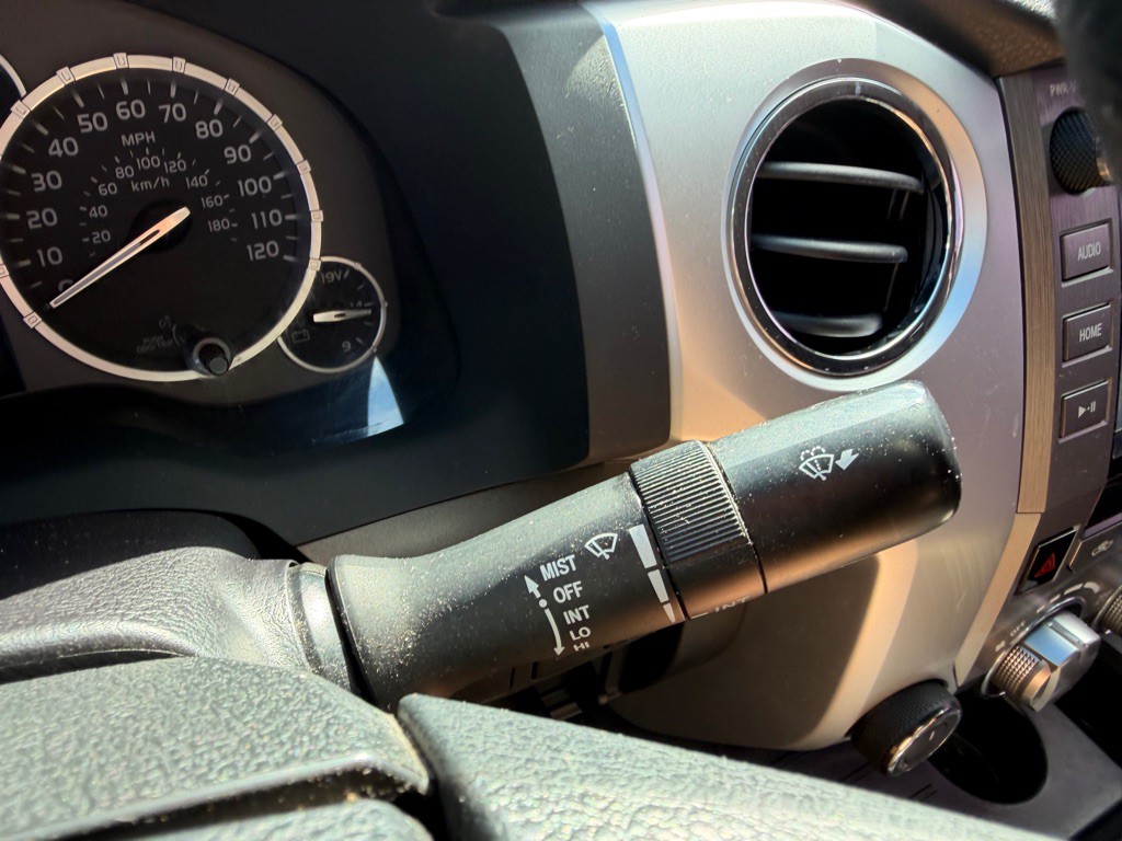 2016 Toyota Tundra Image 22