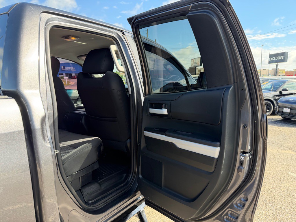 2016 Toyota Tundra Image 48