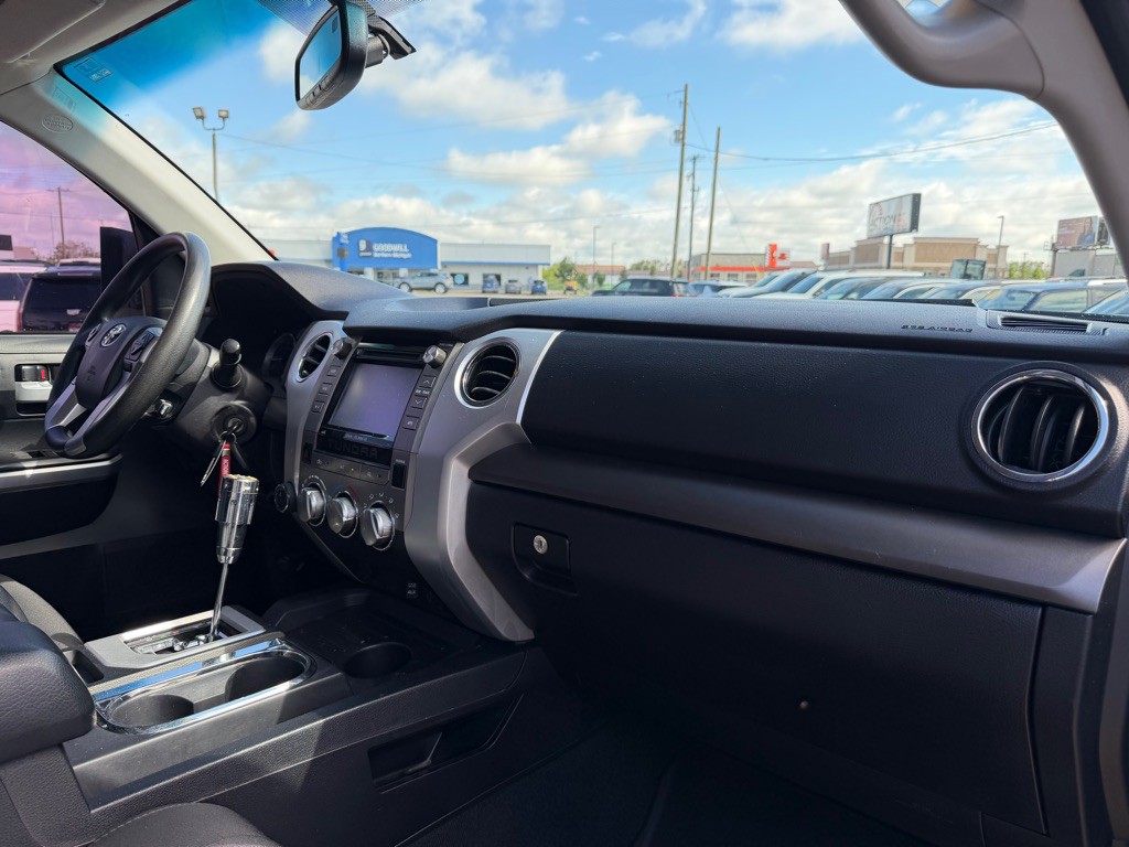 2016 Toyota Tundra Image 57