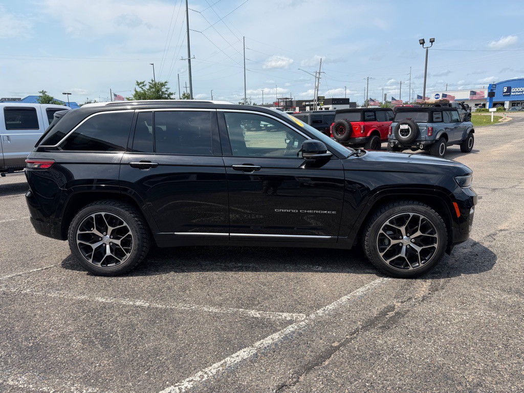 2023 Jeep Grand Cherokee Image 6