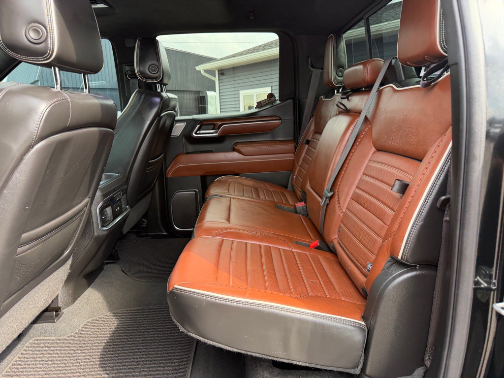2024 GMC Sierra Image 38