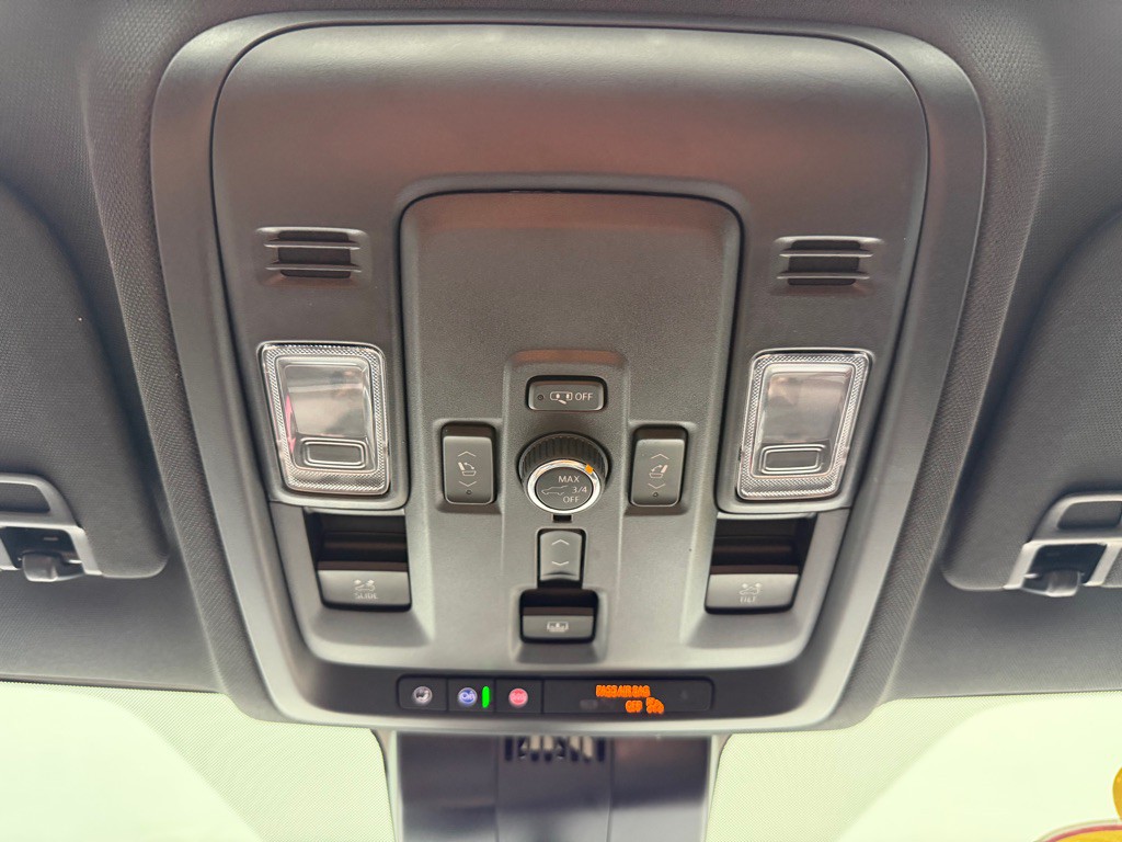 2025 Chevrolet Suburban Image 36