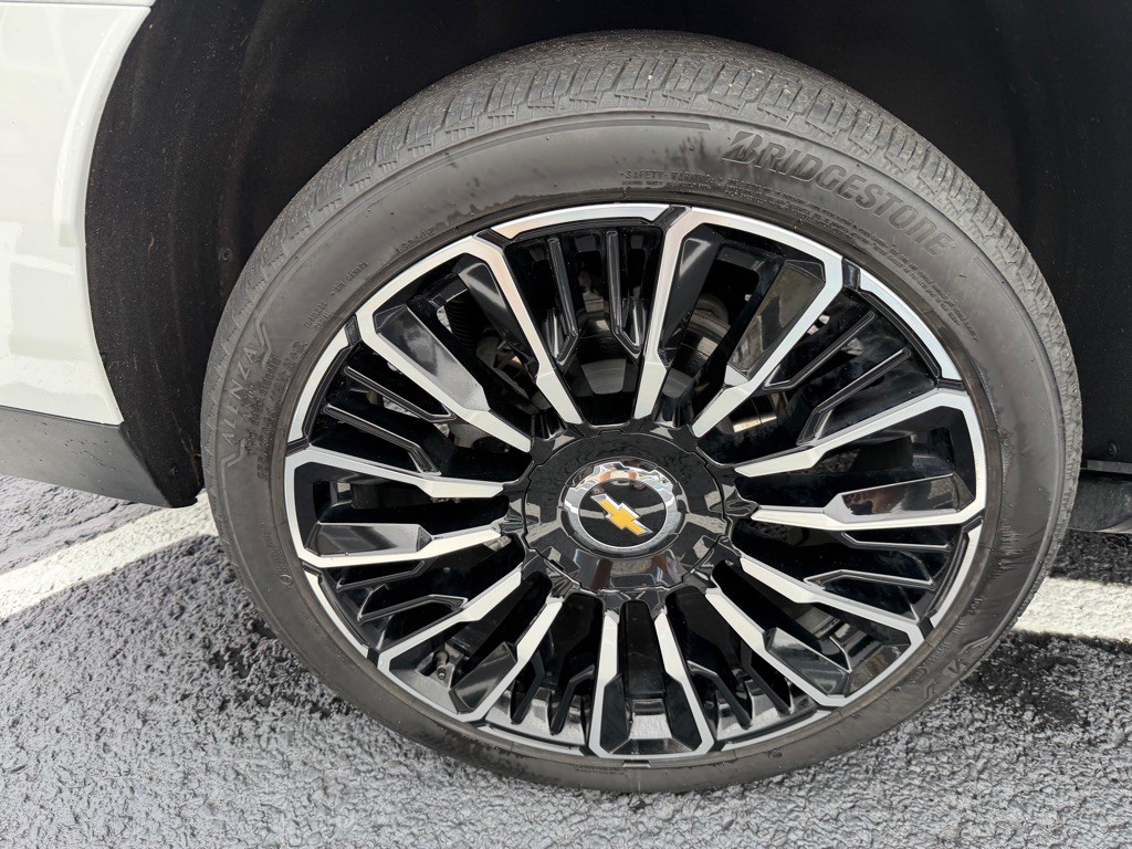 2025 Chevrolet Suburban Image 54