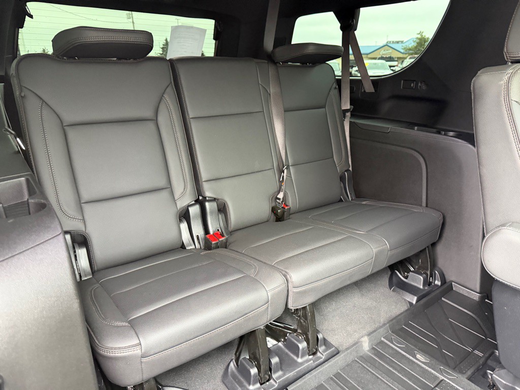 2025 Chevrolet Suburban Image 59