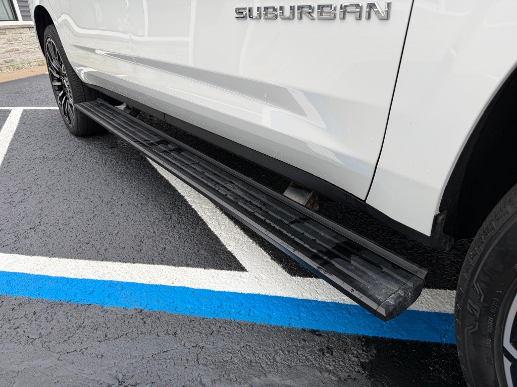 2025 Chevrolet Suburban Image 73