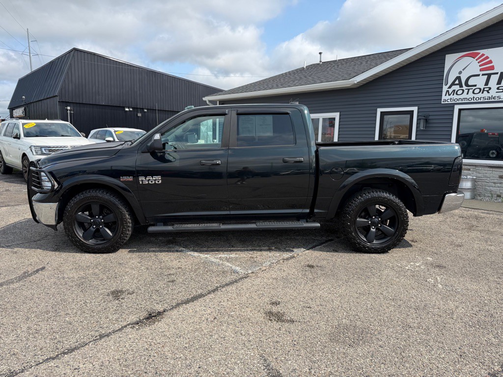 2016 RAM 1500 Image 2
