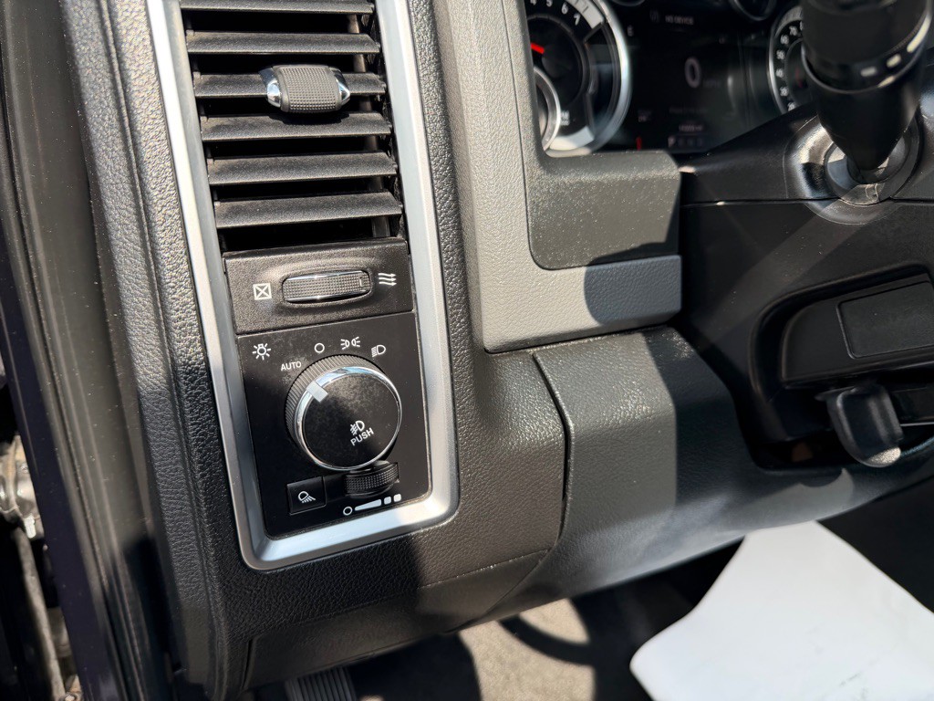 2016 RAM 1500 Image 18