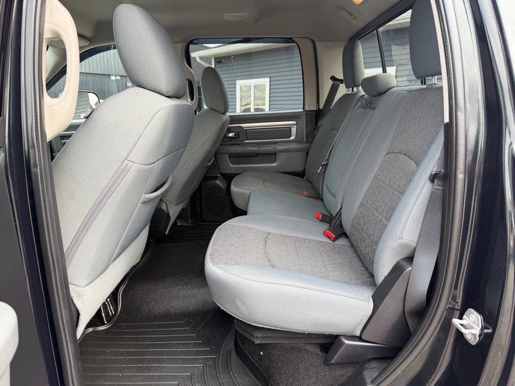 2016 RAM 1500 Image 37