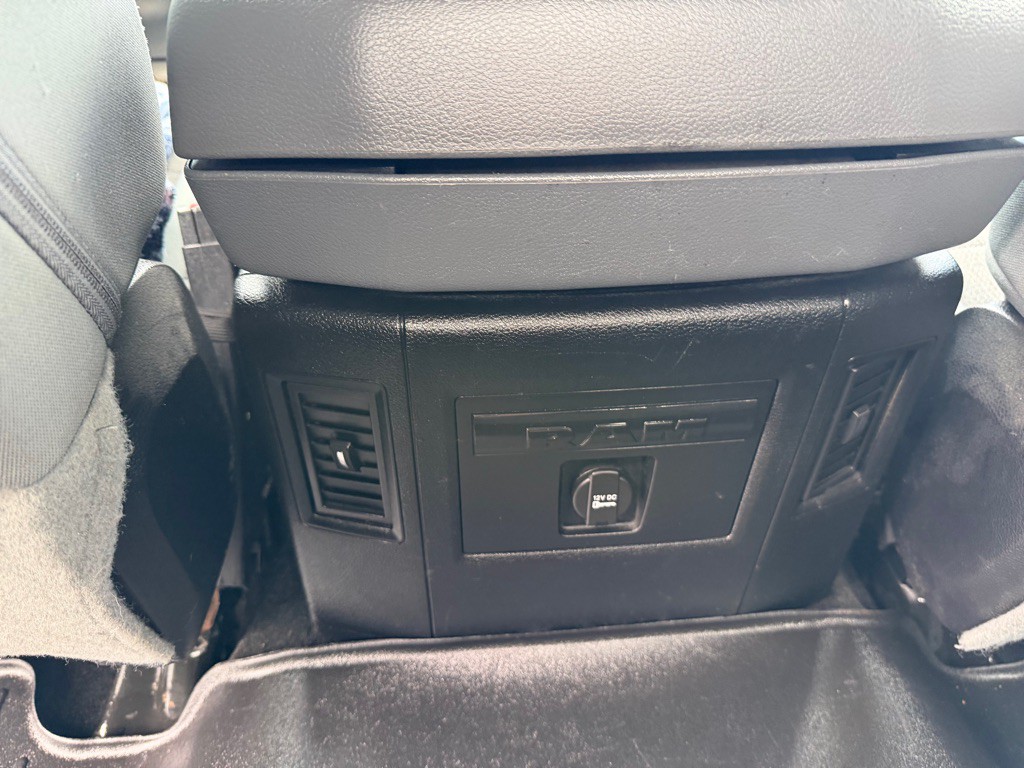 2016 RAM 1500 Image 39