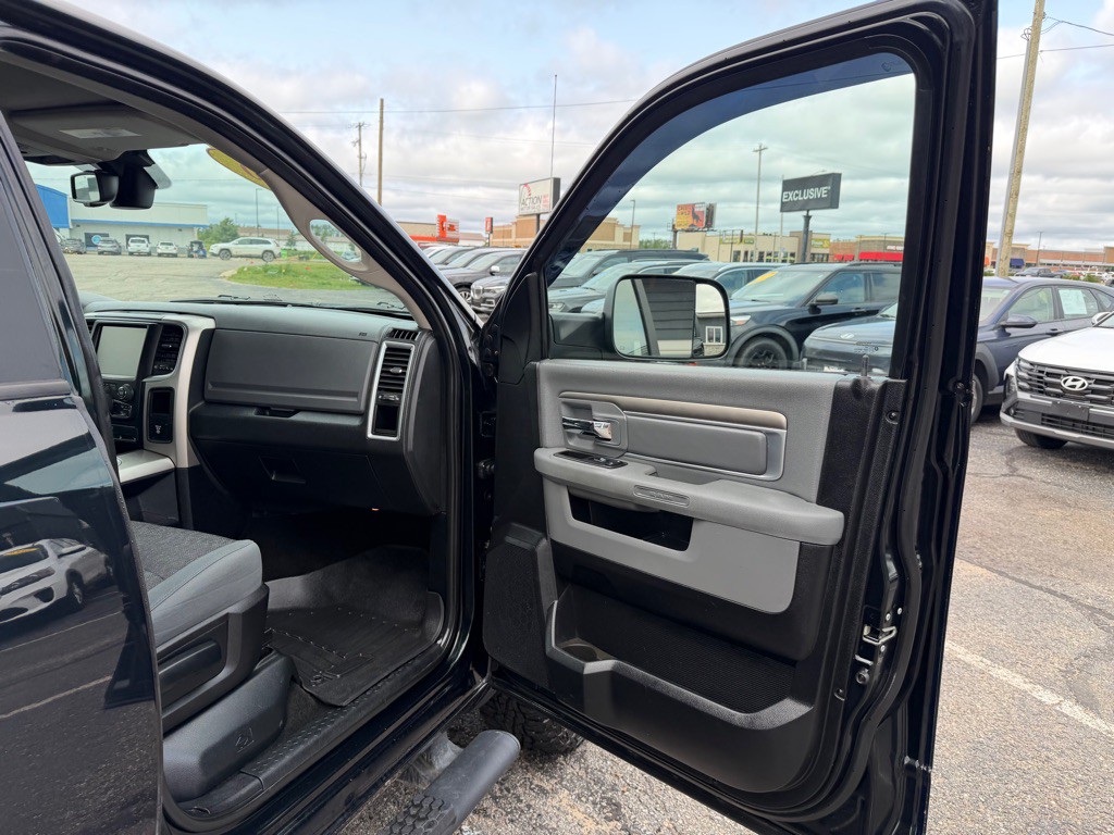 2016 RAM 1500 Image 55